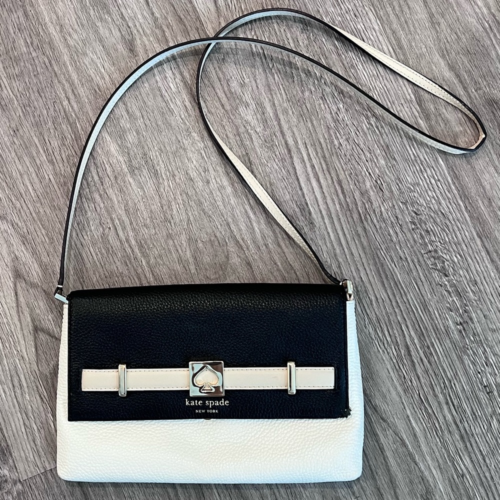 Neutral Colored Kate Spade Cross-Body Purse